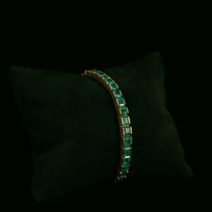 Narukvica sa smaragdima od 28.00 ct