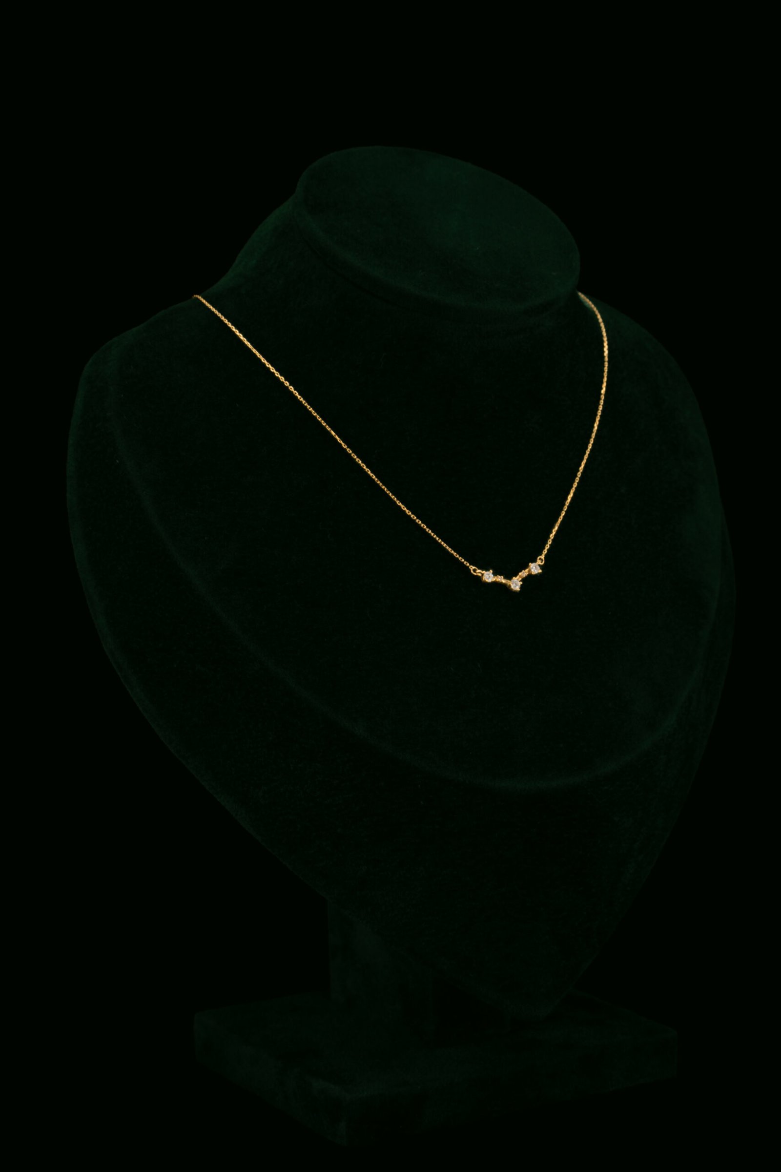 Ogrlica s prirodnim dijamantima od 0.14 ct