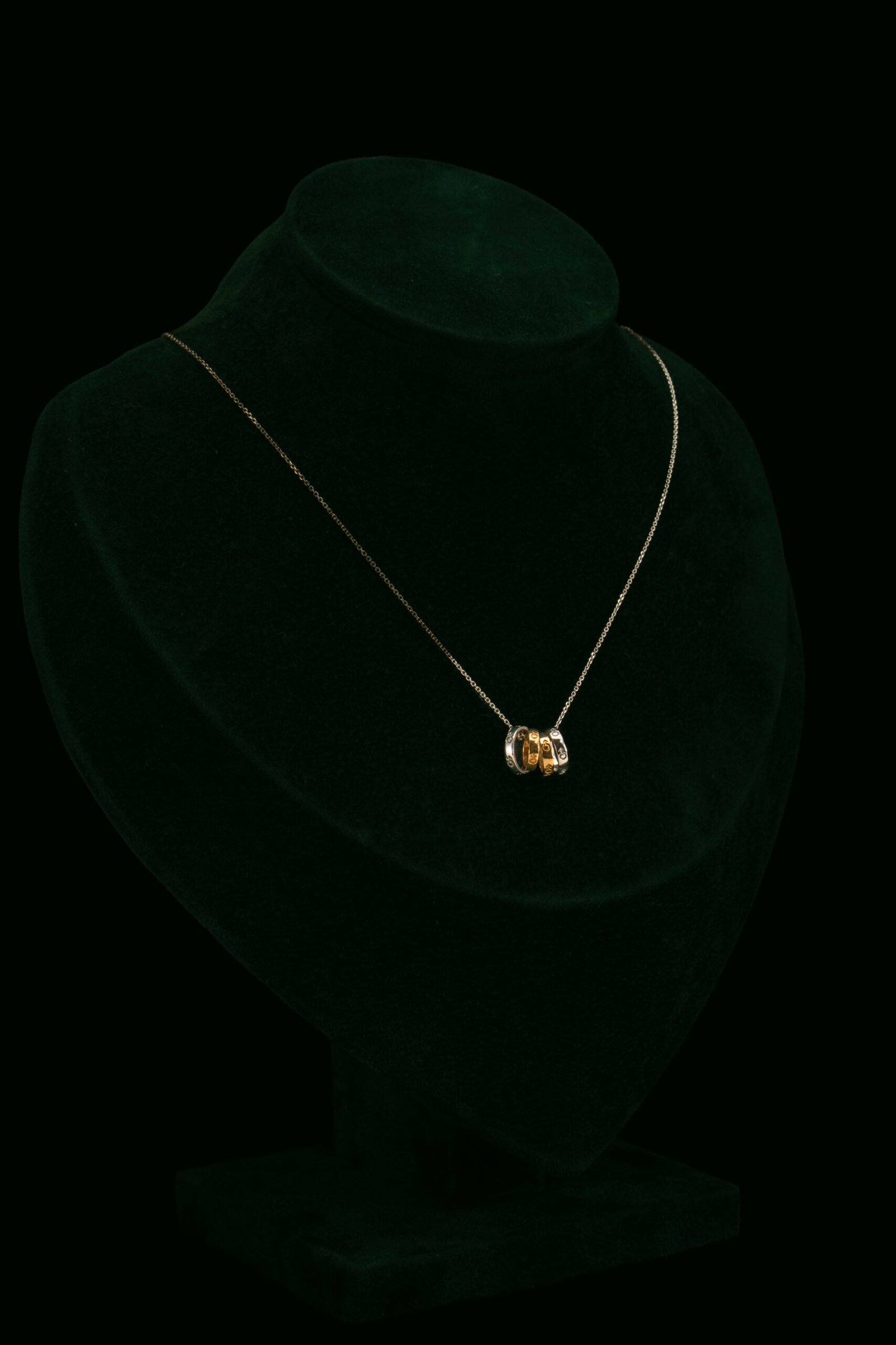 Ogrlica s prirodnim dijamantima od 0.04 ct
