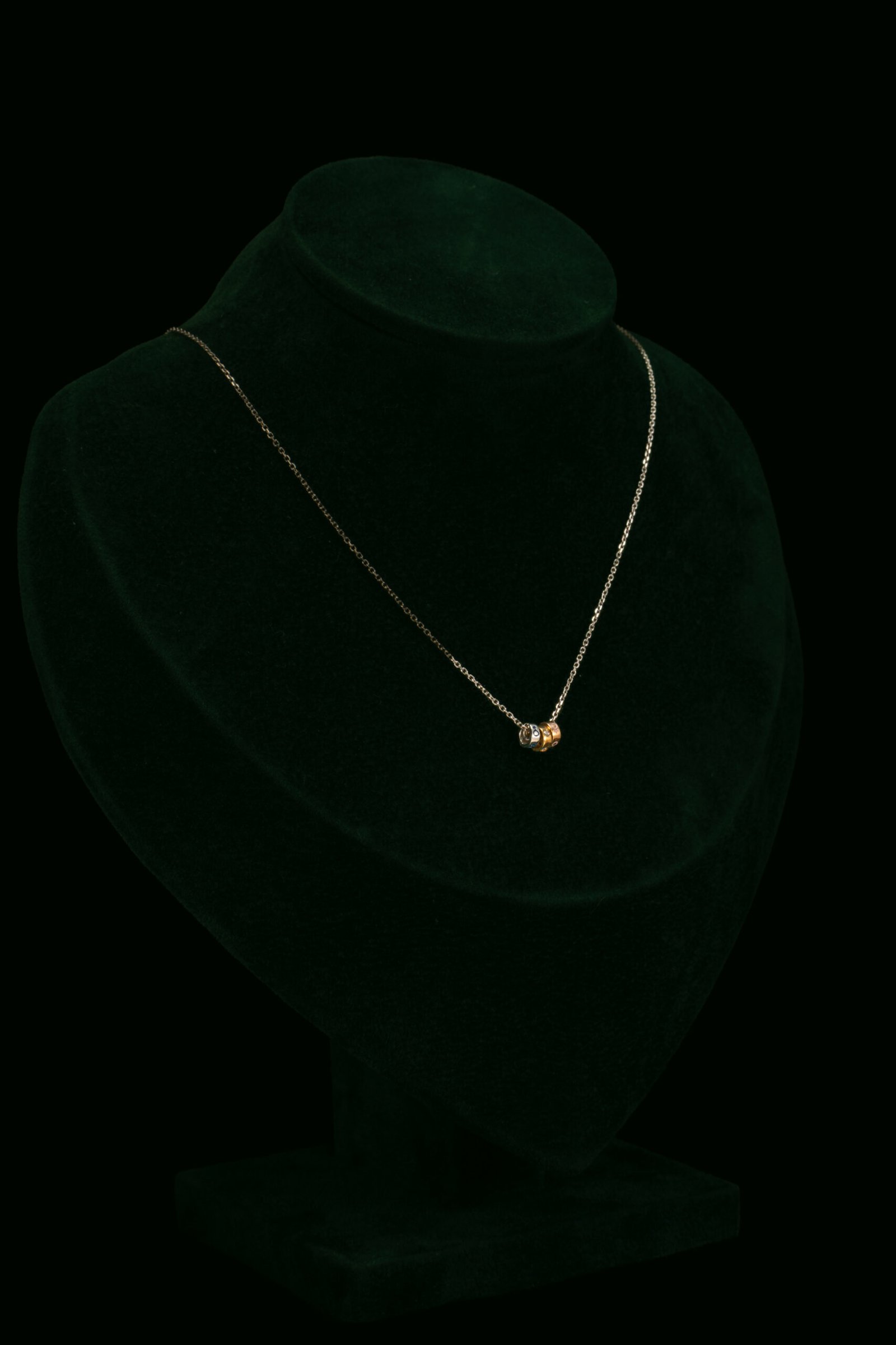 Ogrlica s prirodnim dijamantima od 0.04 ct