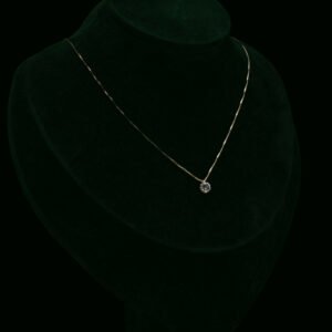 Ogrlica sa safirom od 0.20 ct