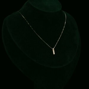 Ogrlica s prirodnim dijamantom od 0.008 ct