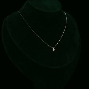 Ogrlica s prirodnim dijamantom od 0.02 ct