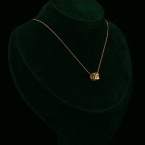 Ogrlica s prirodnim dijamantima od 0.06 ct