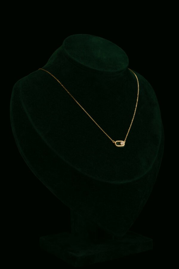Ogrlica s prirodnim dijamantom od 0.015 ct