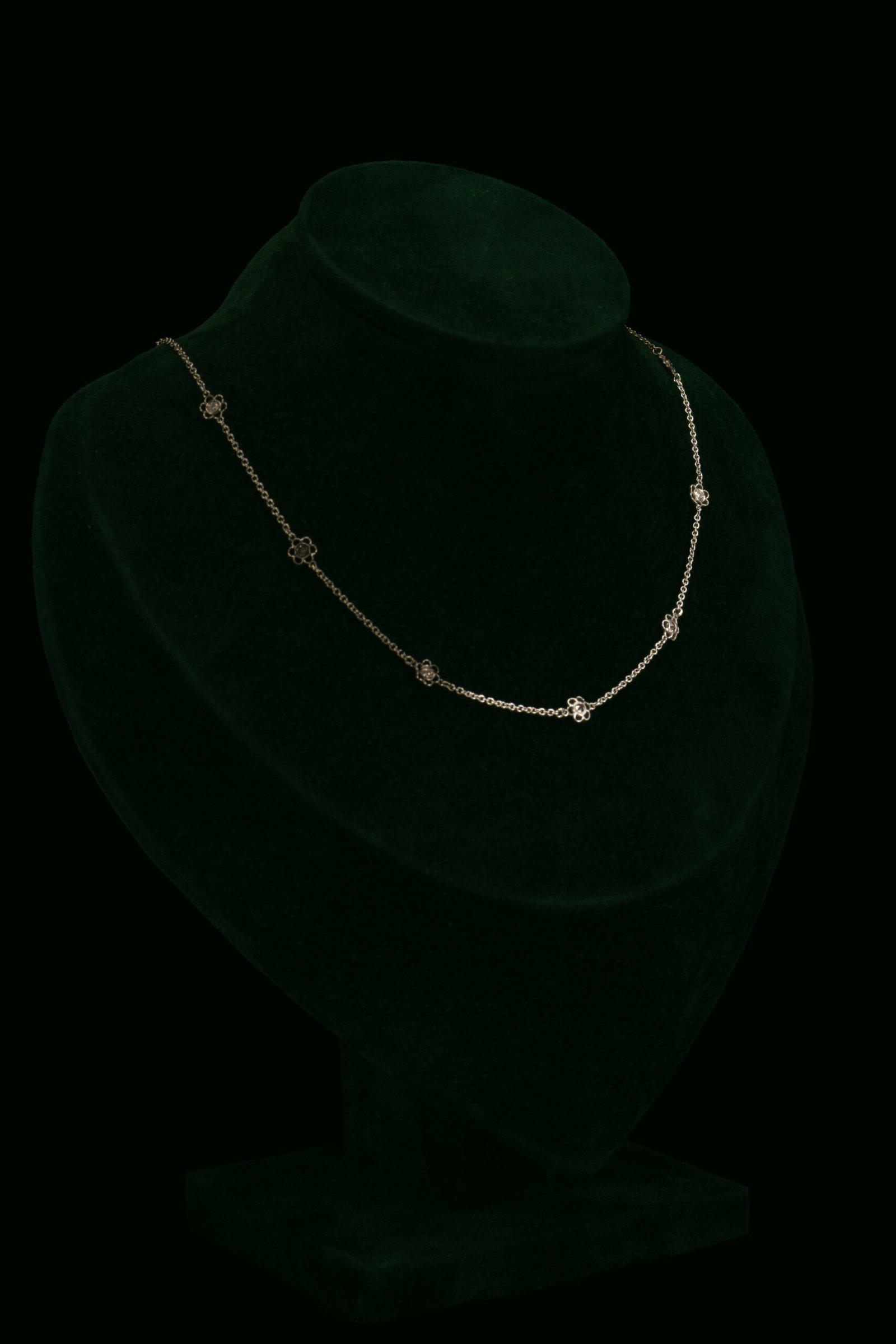 Ogrlica s prirodnim dijamantima od 0.42 ct