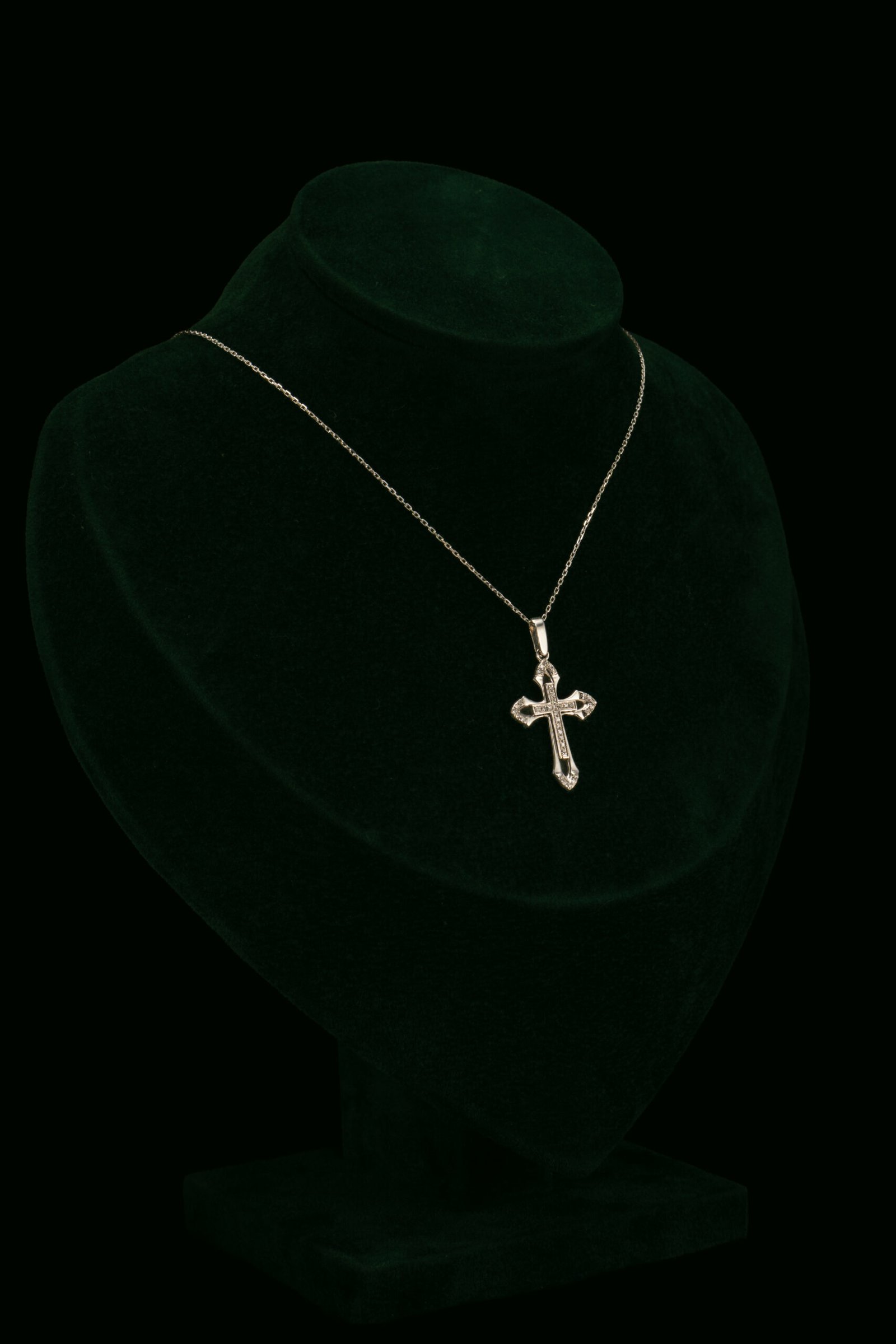 Ogrlica s prirodnim dijamantima od 0.18 ct