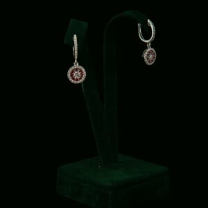 Naušnice s prirodnim dijamantima i rubinima od 0.54 ct