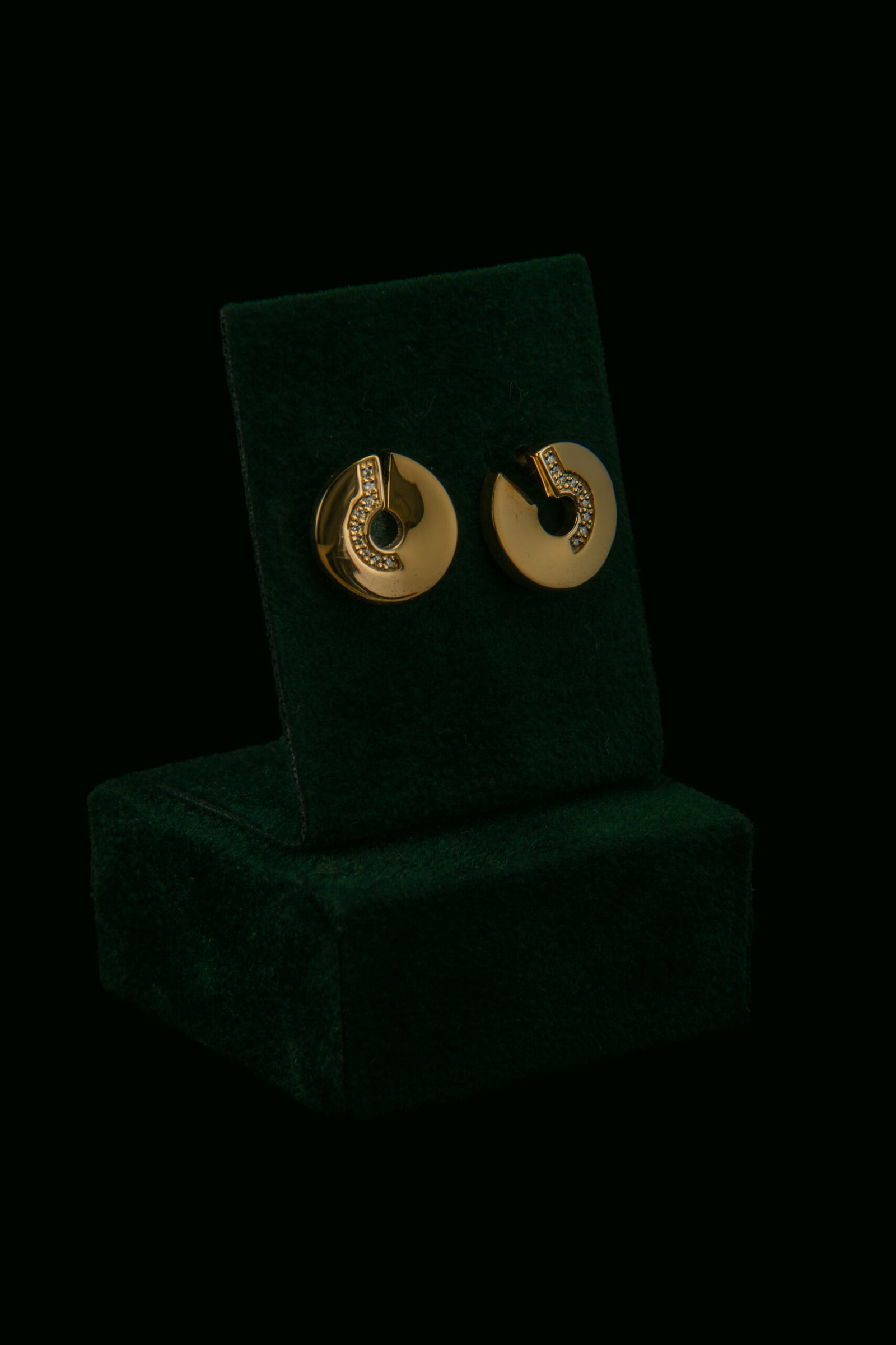 Naušnice s prirodnim dijamantima od 0.09 ct