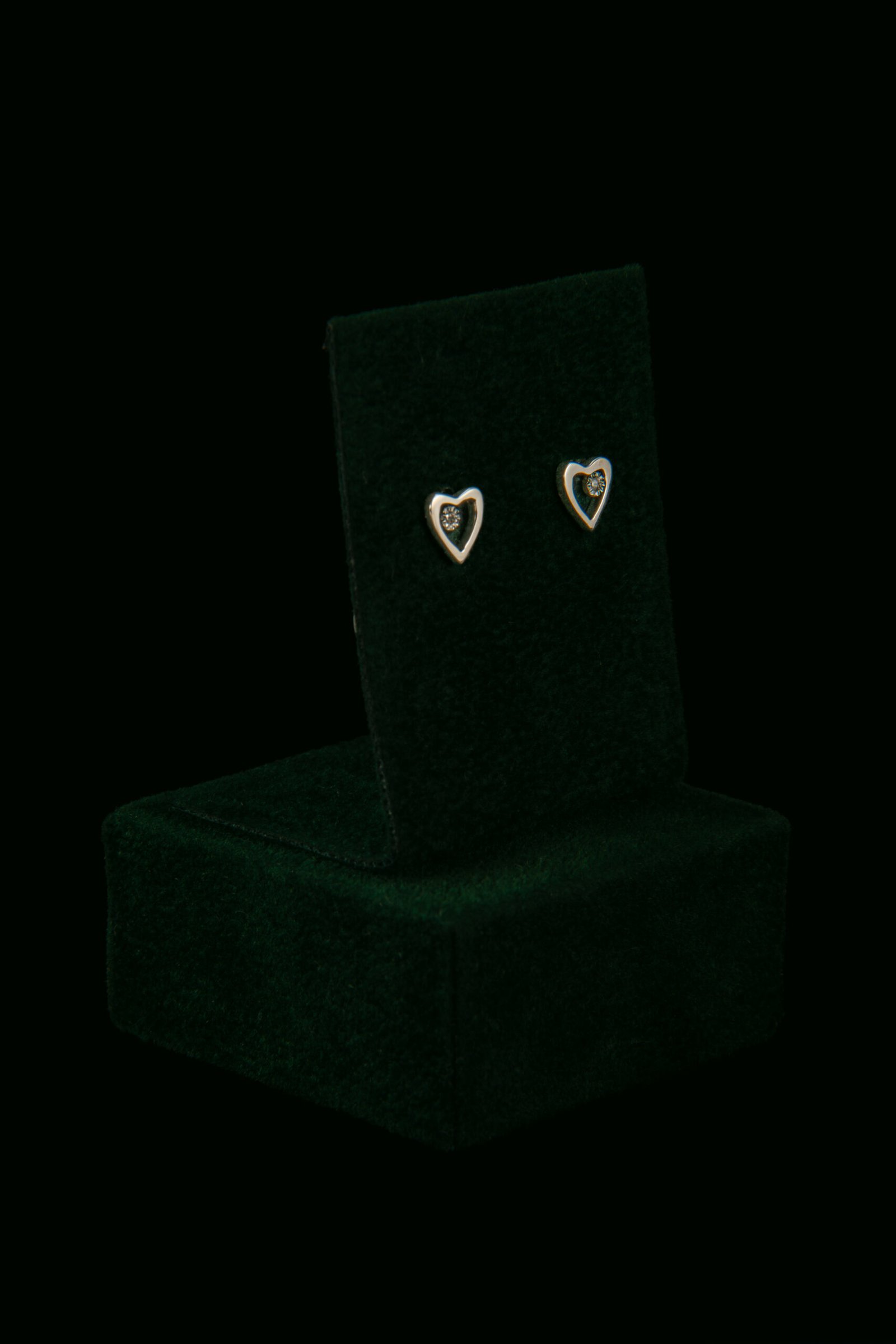 Naušnice s prirodnim dijamantima od 0.010 ct