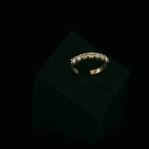 Prsten s laboratorijskim dijamantima od 0.70 ct