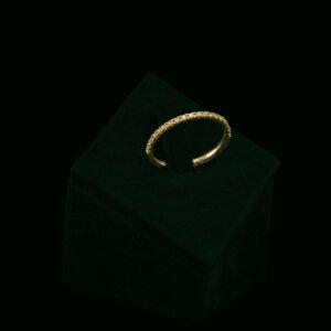 Prsten s laboratorijskim dijamantima od 0.152 ct