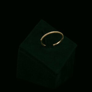 Prsten s laboratorijskim dijamantima od 0.105 ct