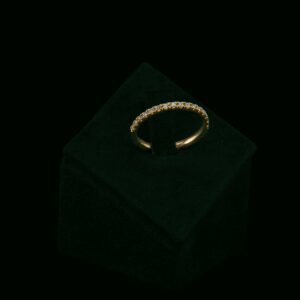 Prsten s laboratorijskim dijamantima od 0.24 ct