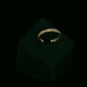 Prsten s laboratorijskim dijamantima od 0.34 ct