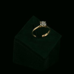 Prsten s laboratorijskim dijamantom od 1.05 ct