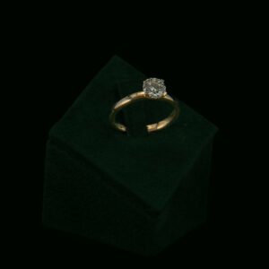 Prsten s laboratorijskim dijamantom od 1.04 ct