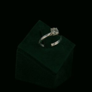 Prsten s laboratorijskim dijamantom od 1.10 ct