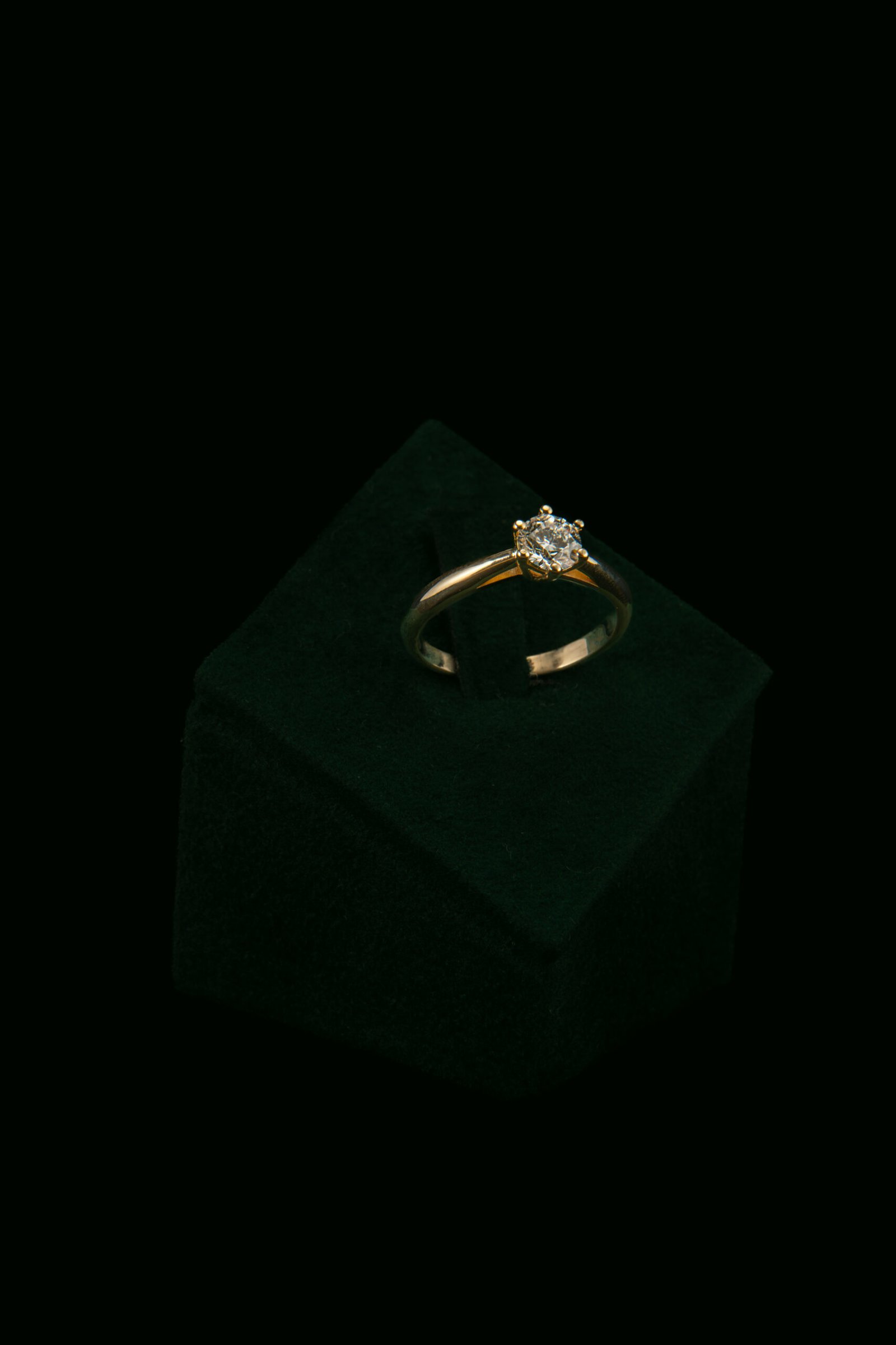 Prsten s laboratorijskim dijamantom od 0.61 ct