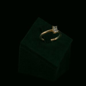 Prsten s laboratorijskim dijamantom od 0.61 ct