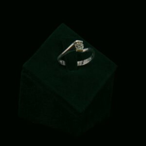 Zaručnički prsten s prirodnim dijamantom od 0.31 ct