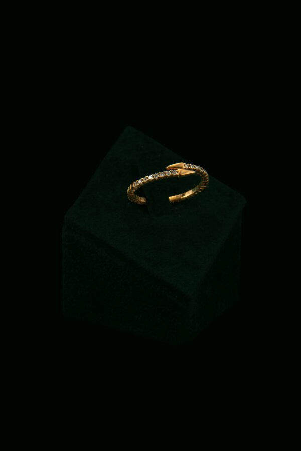 Prsten s prirodnim dijamantima od 0.18 ct