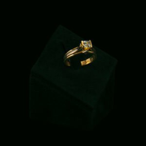 Prsten s prirodnim dijamantima od 0.51 ct