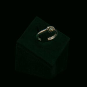 Prsten s prirodnim dijamantom od 0.31 ct