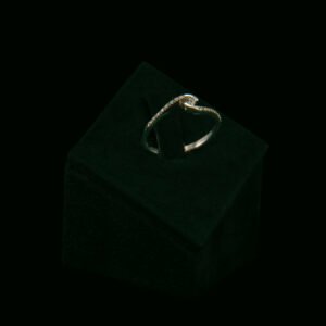 Prsten s prirodnim dijamantima od 0.13 ct