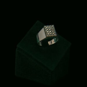 Prsten s prirodnim dijamantima od 0.60 ct