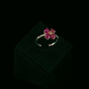Prsten s prirodnim dijamantima i rubinima od 2.15 ct