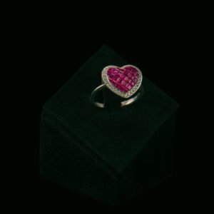 Prsten s prirodnim dijamantima i rubinima od 1.84 ct