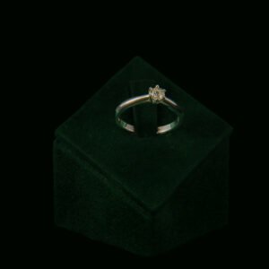 Zaručnički prsten s prirodnim dijamantom od 0.28 ct