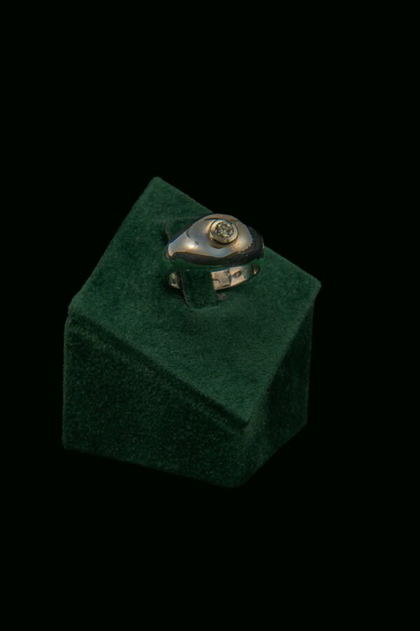 Prsten s prirodnim dijamantom od 0.15 ct