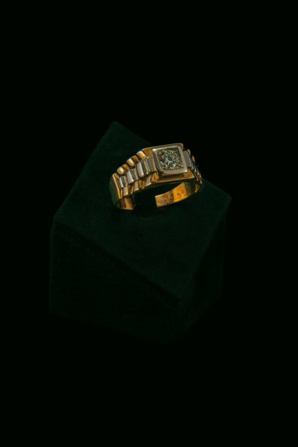 Prsten s prirodnim dijamantom od 0.60 ct