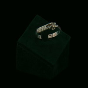 Prsten s prirodnim dijamantom od 0.04 ct