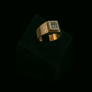 Prsten s prirodnim dijamantom od 0.28 ct