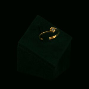 Prsten s prirodnim dijamantom od 0.11 ct
